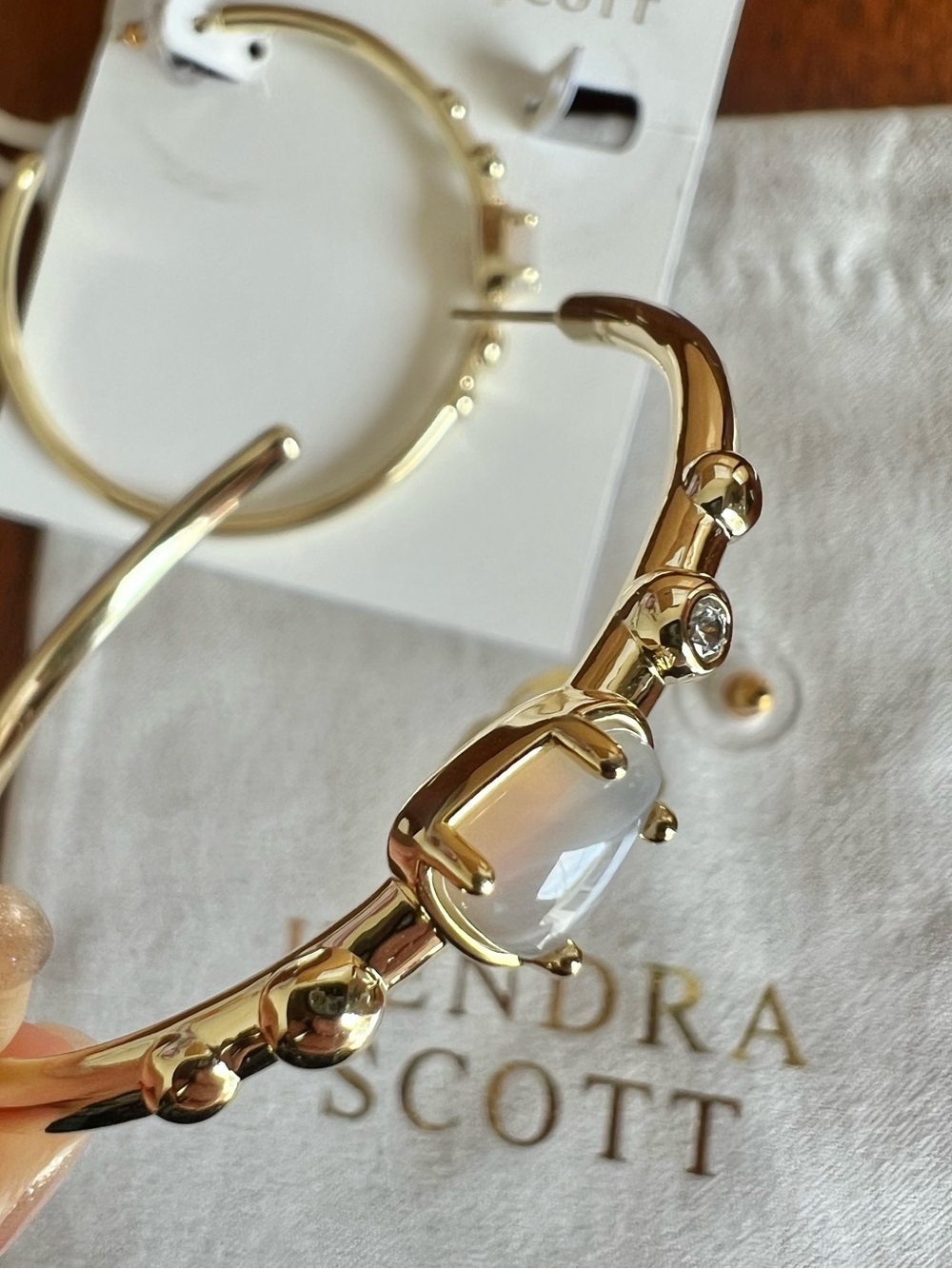NWT Kendra Scott Lyra Gold Hoop Earrings with Agate and Crystal Accents - Picture 6 of 8
